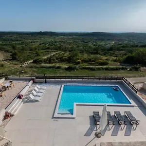 Niko Apartamento